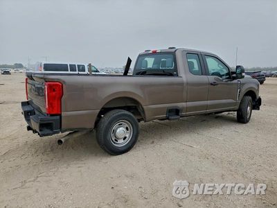 Trzecie zdjęcie samochodu z tyłu: 2023 FORD F350 XL RWD 6.8L V-8 LONG BOX VIN:1FT8X3AA6PED85083 - miniatura