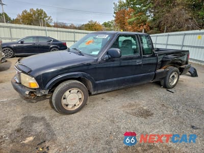 2003 GMC SONOMA 1GTCS19X238241481 - główne zdjęcie licytacji z USA - miniatura