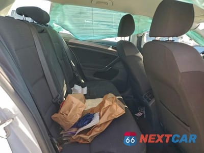 Zdjęcie 11 z 13 samochodu: 2018 VOLKSWAGEN GOLF SPORTWAGEN S VIN:3VWD17AU5JM768013 - miniatura