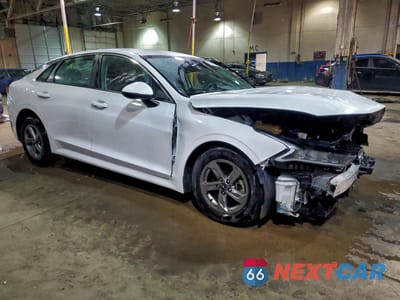 Czwarte zdjęcie samochodu z boku: 2023 KIA K5 LXS VIN:5XXG14J27PG219078 - miniatura