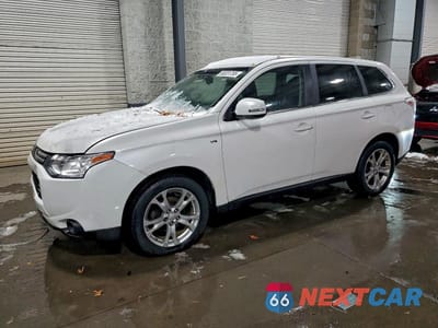 2014 MITSUBISHI OUTLANDER GT JA4JZ4AX2EZ001144 - główne zdjęcie licytacji z USA - miniatura