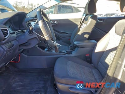 Zdjęcie 7 z 11 samochodu: 2019 HYUNDAI IONIQ BLUE VIN:KMHC65LC2KU174691 - miniatura