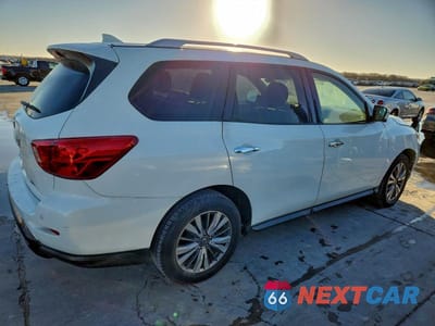 Trzecie zdjęcie samochodu z tyłu: 2019 NISSAN PATHFINDER S VIN:5N1DR2MN3KC618970 - miniatura