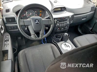 Zdjęcie 8 z 15 samochodu: 2011 MITSUBISHI ENDEAVOR LS VIN:4A4JN2ASXBE026296 - miniatura