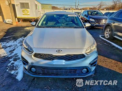 Piąte zdjęcie samochodu w środku: 2019 KIA FORTE FE VIN:3KPF24AD3KE022937 - miniatura