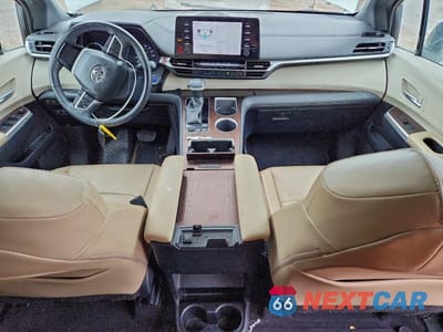 Zdjęcie 8 z 13 samochodu: 2022 TOYOTA SIENNA XLE VIN:5TDYRKEC8NS130524 - miniatura