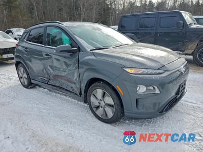 Czwarte zdjęcie samochodu z boku: 2021 HYUNDAI KONA LIMITED VIN:KM8K33AG3MU126120 - miniatura