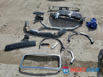 Zdjęcie 12 z 16 samochodu: 2025 TOYOTA TUNDRA CREWMAX LIMITED VIN:5TFJA5DB3SX320529 - miniatura