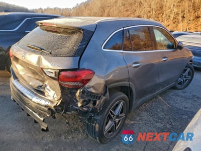 Trzecie zdjęcie samochodu z tyłu: 2023 MERCEDES-BENZ GLA 250 4MATIC VIN:W1N4N4HB1PJ484127 - miniatura