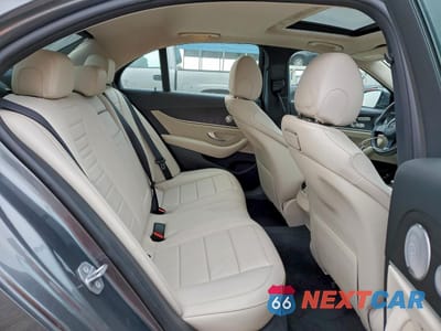 Zdjęcie 10 z 13 samochodu: 2018 MERCEDES-BENZ E 300 VIN:WDDZF4JB8JA444760 - miniatura