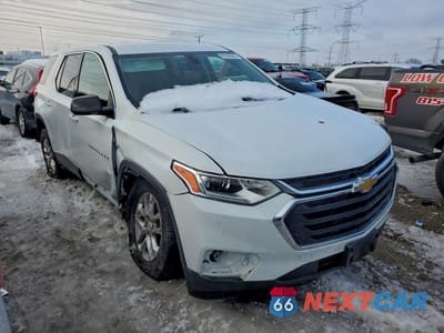 Czwarte zdjęcie samochodu z boku: 2021 CHEVROLET TRAVERSE LS VIN:1GNERFKW0MJ154022 - miniatura