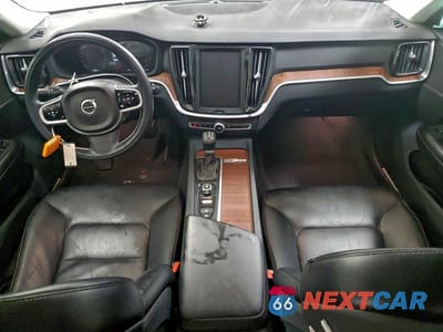 Zdjęcie 8 z 12 samochodu: 2021 VOLVO S60 T6 MOMENTUM VIN:7JRA22TK2MG092296 - miniatura