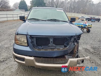 Piąte zdjęcie samochodu w środku: 2004 FORD EXPEDITION EDDIE BAUER VIN:1FMPU18L14LA21074 - miniatura