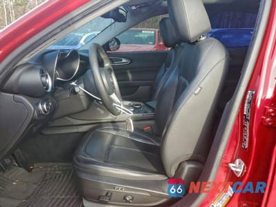 Zdjęcie 7 z 11 samochodu: 2019 ALFA ROMEO GIULIA VIN:ZARFAMAN7K7621972 - miniatura