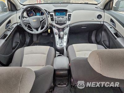 Zdjęcie 8 z 13 samochodu: 2016 CHEVROLET CRUZE LIMITED LS VIN:1G1PC5SH7G7220526 - miniatura