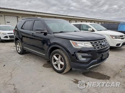 Czwarte zdjęcie samochodu z boku: 2017 FORD EXPLORER XLT VIN:1FM5K8DH9HGC28138 - miniatura