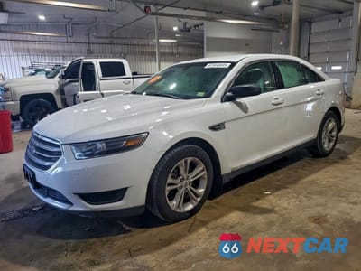 2015 FORD TAURUS SE 1FAHP2D85FG172556 - główne zdjęcie licytacji z USA - miniatura