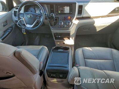 Zdjęcie 8 z 16 samochodu: 2020 TOYOTA SIENNA XLE VIN:5TDYZ3DC9LS036852 - miniatura