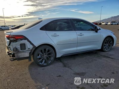 Trzecie zdjęcie samochodu z tyłu: 2024 TOYOTA COROLLA XSE VIN:5YFT4MCE4RP180909 - miniatura