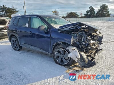 Czwarte zdjęcie samochodu z boku: 2025 NISSAN ROGUE SV VIN:5N1BT3BA8SC767423 - miniatura