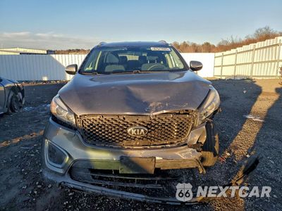 Piąte zdjęcie samochodu w środku: 2018 KIA SORENTO LX VIN:5XYPGDA38JG407246 - miniatura