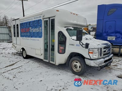 2019 FORD ECONOLINE E350 SUPER DUTY CUTAWAY VAN 1FDEE3FS9KDC71664 - główne zdjęcie licytacji z USA - miniatura