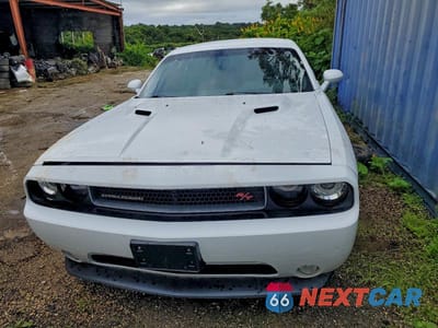 Piąte zdjęcie samochodu w środku: 2014 DODGE CHALLENGER R/T VIN:2C3CDYBT6EH270154 - miniatura