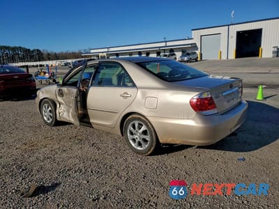 Drugie zdjęcie samochodu z przodu: 2005 TOYOTA CAMRY LE VIN:4T1BF30K65U590341 - miniatura