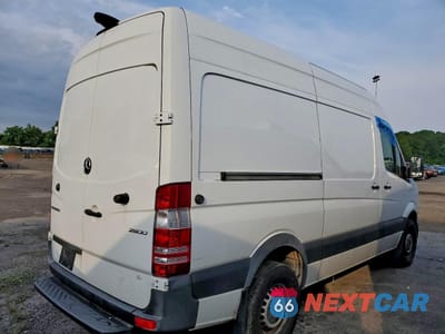 Trzecie zdjęcie samochodu z tyłu: 2017 MERCEDES BENZ SPRINTER DELIVERY VAN VIN:WD3PE7CD8HP524436 - miniatura