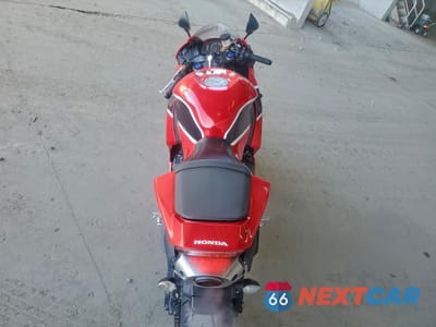 Zdjęcie 6 z 10 samochodu: 2017 HONDA CBR600 RR VIN:JH2PC40J5HK300193 - miniatura