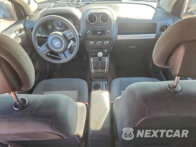 Zdjęcie 8 z 14 samochodu: 2014 JEEP COMPASS SPORT VIN:1C4NJCBA1ED882192 - miniatura