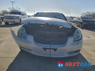 Piąte zdjęcie samochodu w środku: 2003 LEXUS SC 430 VIN:JTHFN48Y930040643 - miniatura