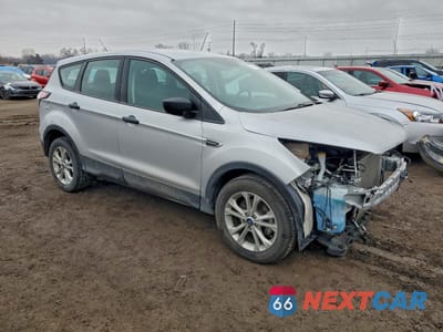 Czwarte zdjęcie samochodu z boku: 2018 FORD ESCAPE S VIN:1FMCU0F77JUC07447 - miniatura
