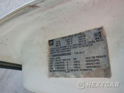 Zdjęcie 13 z 15 samochodu: 2011 CHEVROLET SUBURBAN K2500 VIN:1GNWK5EG5BR359096 - miniatura