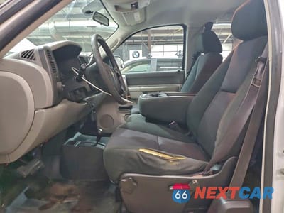 Zdjęcie 7 z 11 samochodu: 2013 CHEVROLET SILVERADO K1500 VIN:1GCRKPE71DZ143721 - miniatura