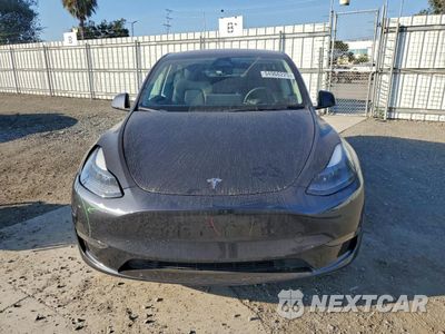 Piąte zdjęcie samochodu w środku: 2024 TESLA MODEL Y VIN:7SAYGDED2RF039353 - miniatura