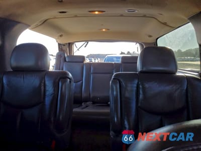 Zdjęcie 10 z 13 samochodu: 2006 GMC YUKON XL DENALI VIN:1GKFK66U26J125803 - miniatura