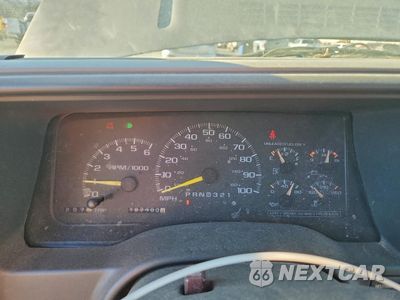 Zdjęcie 9 z 13 samochodu: 1998 GMC SIERRA C1500 VIN:1GTEC19R3WR514305 - miniatura