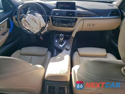 Zdjęcie 8 z 12 samochodu: 2017 BMW 330 XI VIN:WBA8D9G52HNU58423 - miniatura