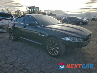 Czwarte zdjęcie samochodu z boku: 2012 JAGUAR XF VIN:SAJWA0FB5CLS59202 - miniatura