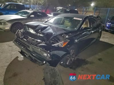 2016 HYUNDAI AZERA KMHFG4JG1GA518272 - główne zdjęcie licytacji z USA - miniatura