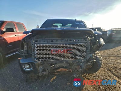 Piąte zdjęcie samochodu w środku: 2016 GMC SIERRA K2500 DENALI VIN:1GT12UE86GF179740 - miniatura