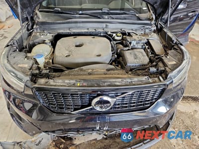 Zdjęcie 12 z 15 samochodu: 2021 VOLVO XC40 T5 R-DESIGN VIN:YV4162UMXM2444439 - miniatura