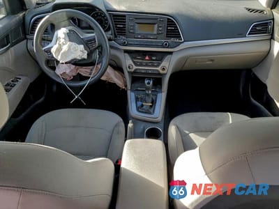 Zdjęcie 8 z 13 samochodu: 2017 HYUNDAI ELANTRA SE VIN:5NPD74LF7HH150190 - miniatura