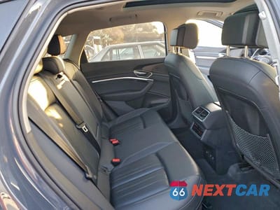 Zdjęcie 11 z 12 samochodu: 2024 AUDI Q8 E-TRON PREMIUM PLUS VIN:WA15AAGE4RB053550 - miniatura