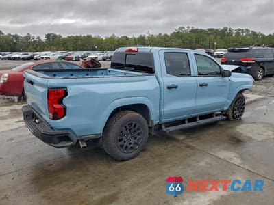 Trzecie zdjęcie samochodu z tyłu: 2025 CHEVROLET COLORADO VIN:1GCPSBEK7S1218027 - miniatura