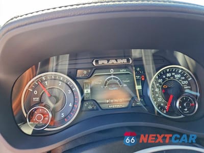 Zdjęcie 9 z 12 samochodu: 2024 RAM 2500 LARAMIE VIN:3C6UR5NL2RG375475 - miniatura