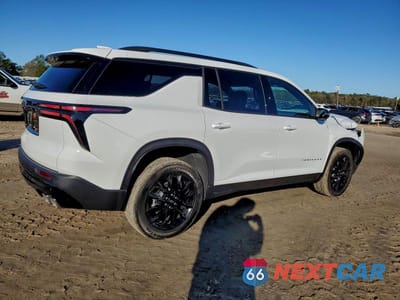 Trzecie zdjęcie samochodu z tyłu: 2026 CHEVROLET TRAVERSE LT VIN:1GNERGKSXTJ162078 - miniatura