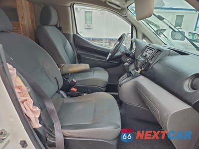 Zdjęcie 10 z 13 samochodu: 2014 NISSAN NV200 2.5S VIN:3N6CM0KN6EK700631 - miniatura