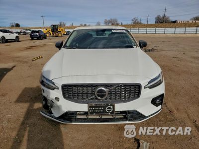 Piąte zdjęcie samochodu w środku: 2025 VOLVO S60 CORE VIN:7JRL12GJ9SG362425 - miniatura